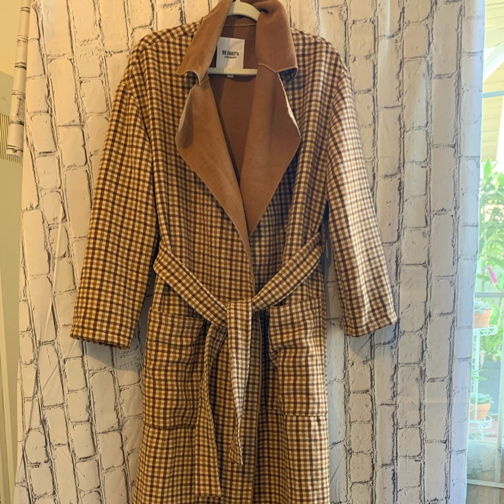 BB Dakota Long Plaid Brown Coat  NWT